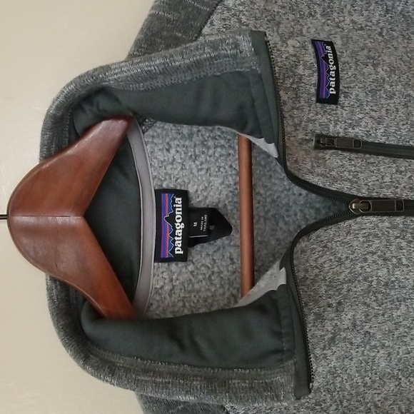 Patagonia 1/4 zip up fleece Sweatshirt - Picture 3 of 8
